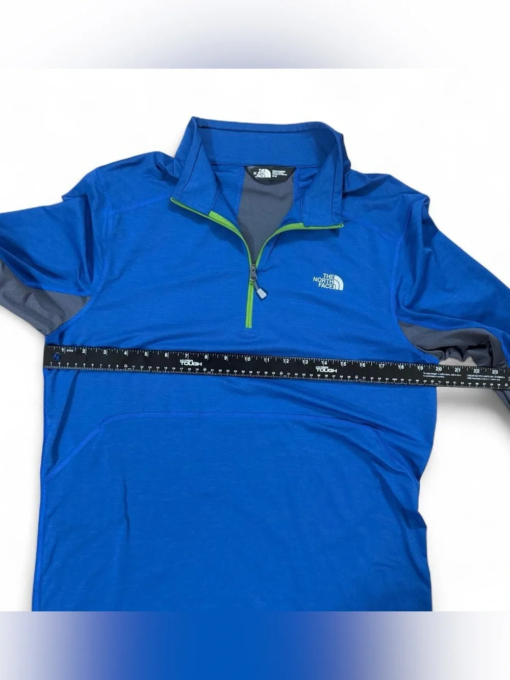 The North Face Blue Lightweight Quarter Zip Pullover Gray Sleeve Panels Men’s M